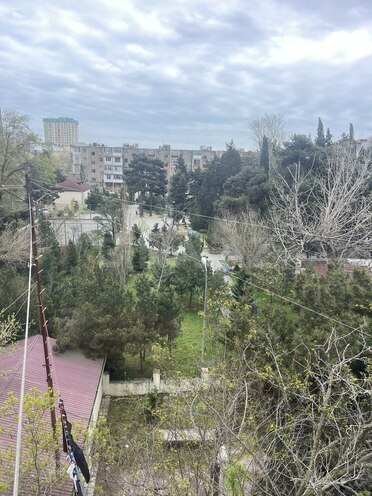 Продаётся 3-комн. вторичка 70 м², м. Иншаатчылар, photo 1 from 11