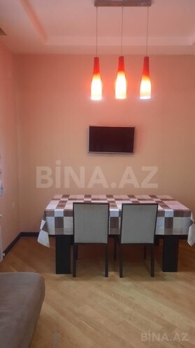 Продаётся 3-комн. вторичка 86 м², м. Низами, photo 9 from 16