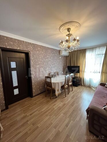 Продаётся 2-комн. вторичка 60 м², м. Низами, photo 1 from 8
