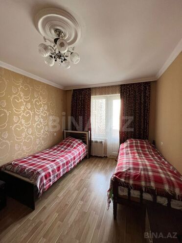 Продаётся 2-комн. вторичка 60 м², м. Низами, photo 4 from 8