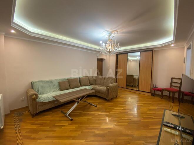 Продаётся 4-комн. вторичка 124 м², м. Ичеришехер, photo 1 from 24