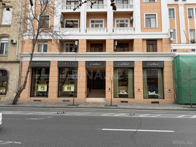 Satılır 3 otaqlı köhnə tikili 105 m², Sahil m., photo 1 from 23