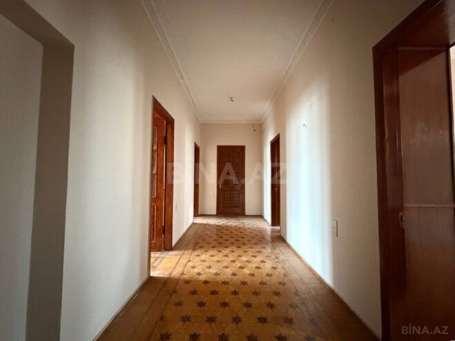 Satılır 3 otaqlı köhnə tikili 105 m², Sahil m., photo 16 from 23