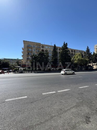 Satılır 3 otaqlı köhnə tikili 75 m², Nizami m., photo 10 from 11