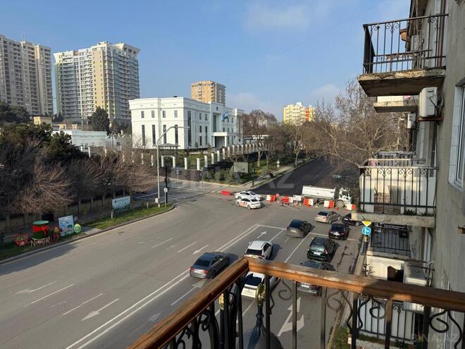 Satılır 3 otaqlı köhnə tikili 75 m², Nizami m., photo 10 from 16