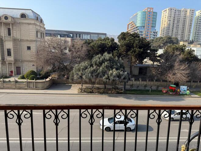 Satılır 3 otaqlı köhnə tikili 75 m², Nizami m., photo 11 from 16