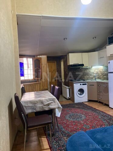 İcarəyə verilir 2 otaqlı həyət evi/bağ evi 70 m², Nizami m., photo 1 from 15