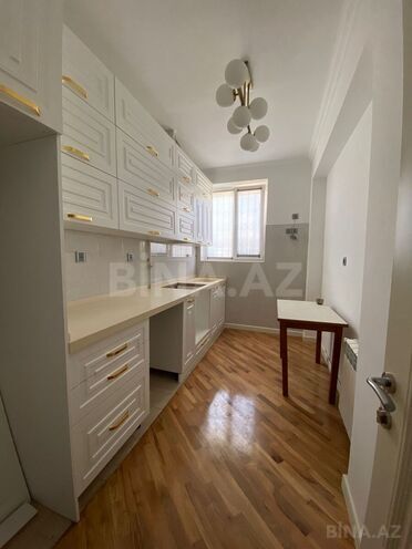 Satılır 2 otaqlı köhnə tikili 68 m², 28 May m., photo 5 from 15