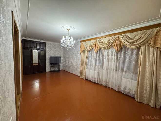 Продаётся 3-комн. вторичка 65 м², м. Ичеришехер, photo 1 from 18