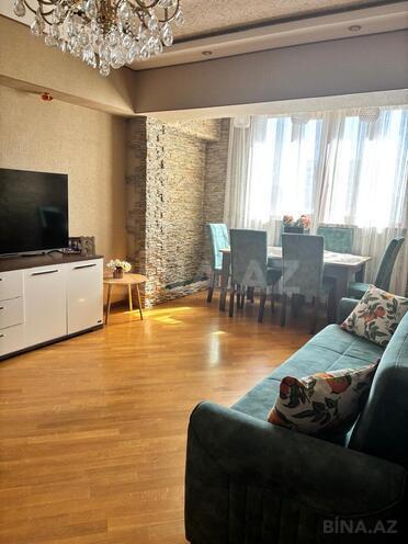 Продаётся 3-комн. новостройка 82 м², Бинагадинский р., photo 1 from 23