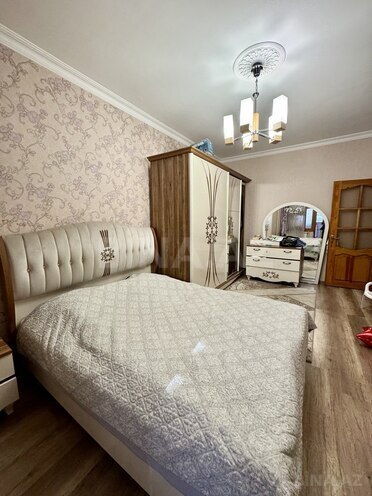 Продаётся 3-комн. вторичка 90 м², м. Иншаатчылар, photo 1 from 18