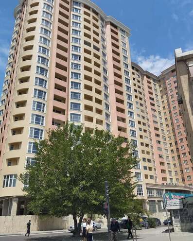 Продаётся 1-комн. новостройка 62 м², м. Азадлыг проспекти, photo 1 from 15