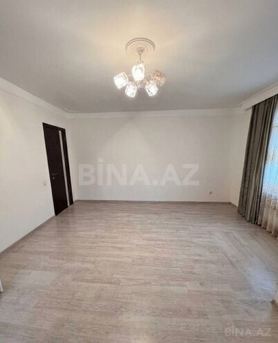 Satılır 1 otaqlı köhnə tikili 35 m², Qara Qarayev m., photo 4 from 8
