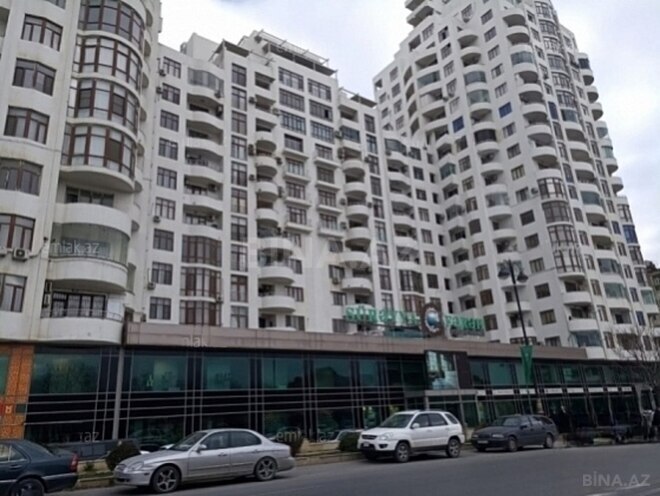 Сдаётся 3-комн. новостройка 138 м², м. 8 ноября, photo 1 from 21