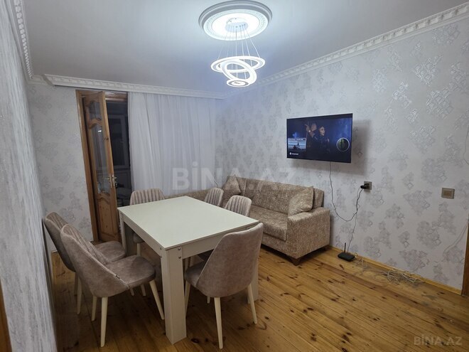 Сдаётся 2-комн. вторичка 60 м², м. Иншаатчылар, photo 1 from 12