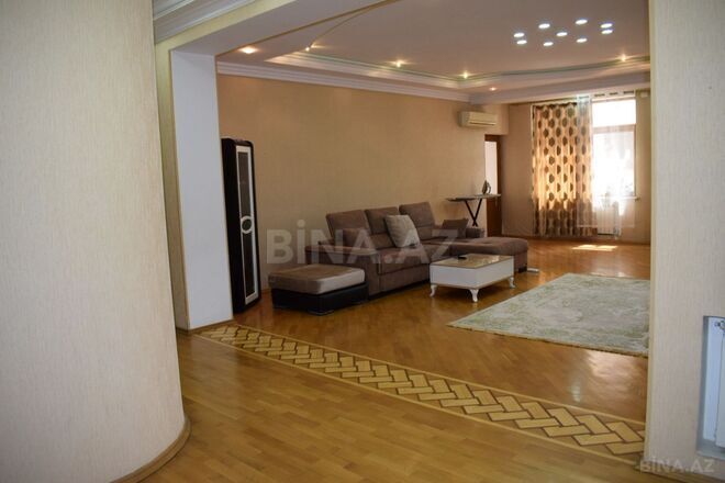 İcarəyə verilir 3 otaqlı yeni tikili 145 m², 28 May m., photo 3 from 17