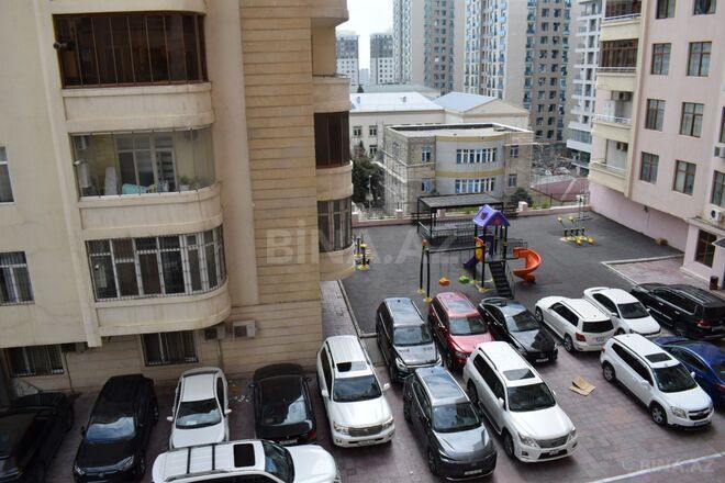 İcarəyə verilir 3 otaqlı yeni tikili 145 m², 28 May m., photo 5 from 17