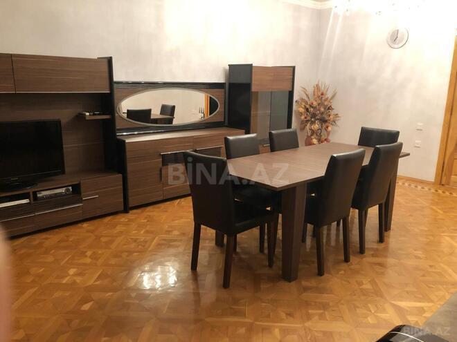 Сдаётся 3-комн. новостройка 140 м², м. Элмляр Академиясы, photo 1 from 14