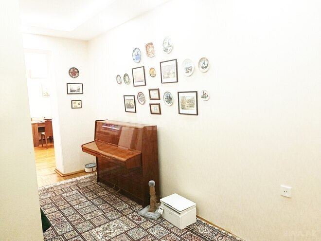 Продаётся 3-комн. вторичка 90 м², м. Нариман Нариманов, photo 10 from 14