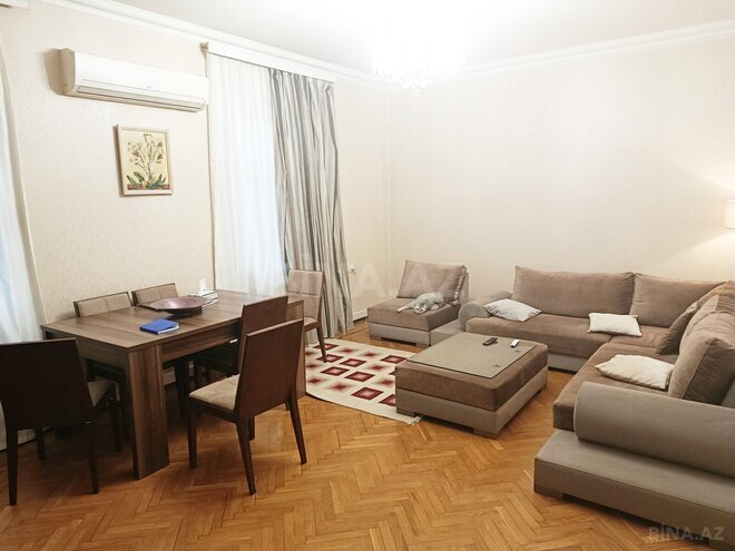 Продаётся 3-комн. вторичка 90 м², м. Нариман Нариманов, photo 1 from 14