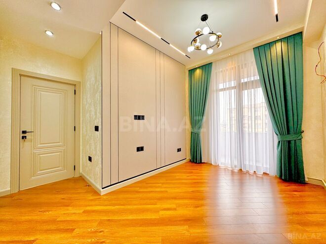 Продаётся 3-комн. новостройка 65 м², м. Кара Караев, photo 1 from 16