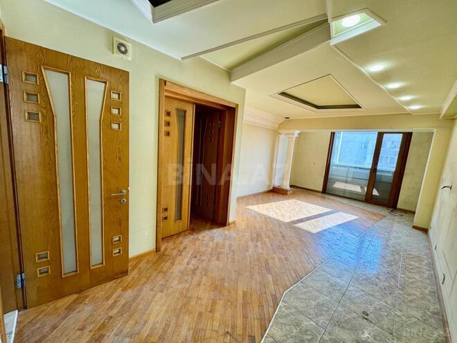 Продаётся 3-комн. вторичка 137 м², м. 28 мая, photo 18 from 25