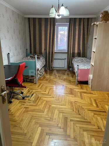 İcarəyə verilir 3 otaqlı köhnə tikili 70 m², Xalqlar Dostluğu m., photo 6 from 13