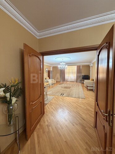Сдаётся 3-комн. новостройка 148 м², м. Низами, photo 4 from 18