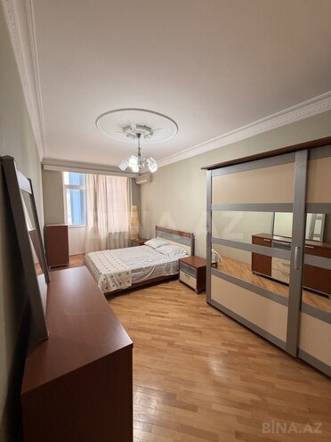 Сдаётся 3-комн. новостройка 148 м², м. Низами, photo 7 from 18