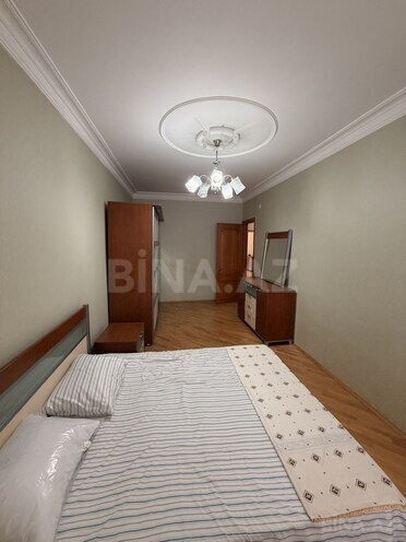 Сдаётся 3-комн. новостройка 148 м², м. Низами, photo 8 from 18
