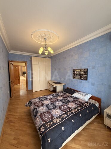 Сдаётся 3-комн. новостройка 148 м², м. Низами, photo 10 from 18