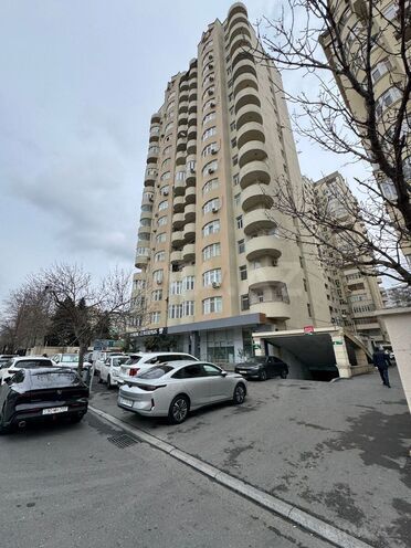 Satılır 3 otaqlı yeni tikili 125 m², İnşaatçılar m., photo 1 from 32