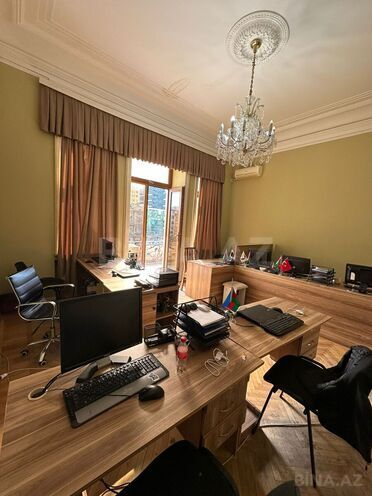 Сдаётся 3-комн. офис 130 м², м. Низами, photo 4 from 14