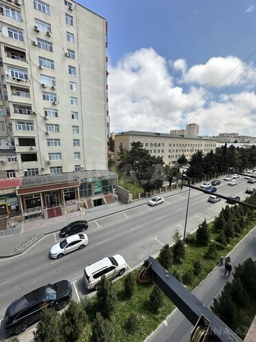 Satılır 3 otaqlı köhnə tikili 65 m², Xalqlar Dostluğu m., photo 1 from 23