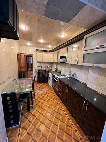 Сдаётся 3-комн. вторичка 100 м², м. Кара Караев, photo 10 from 18
