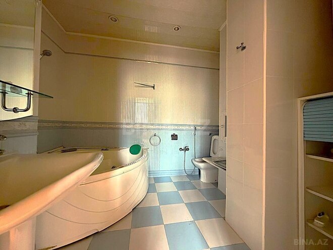 Продаётся 5-комн. вторичка 160 м², м. Низами, photo 21 from 22
