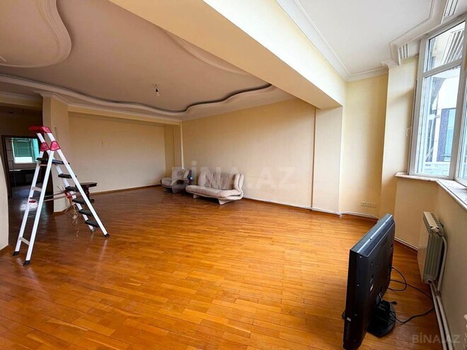 Продаётся 5-комн. вторичка 160 м², м. Низами, photo 6 from 22