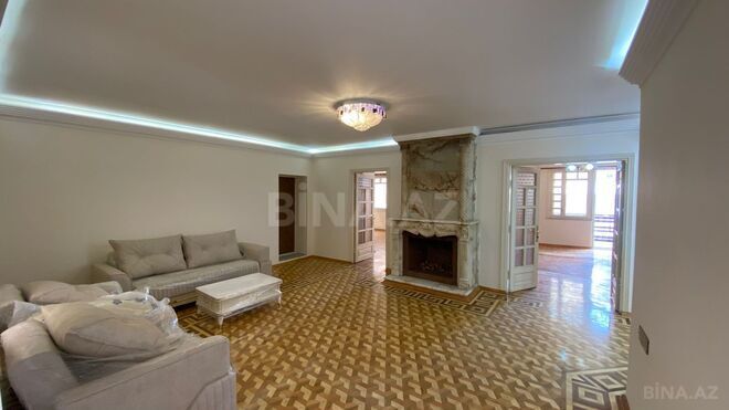 Satılır 4 otaqlı köhnə tikili 150 m², 28 May m., photo 9 from 26