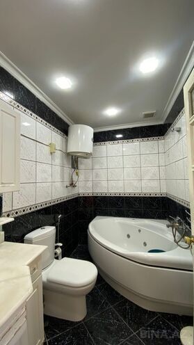 Satılır 4 otaqlı köhnə tikili 150 m², 28 May m., photo 18 from 26