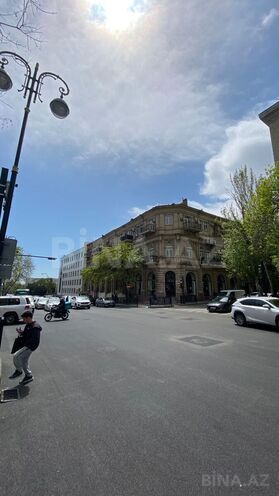 Satılır 4 otaqlı köhnə tikili 150 m², 28 May m., photo 3 from 26