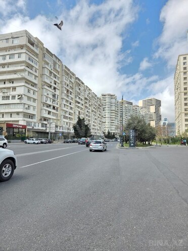Satılır 2 otaqlı köhnə tikili 60 m², Yasamal r., photo 13 from 15