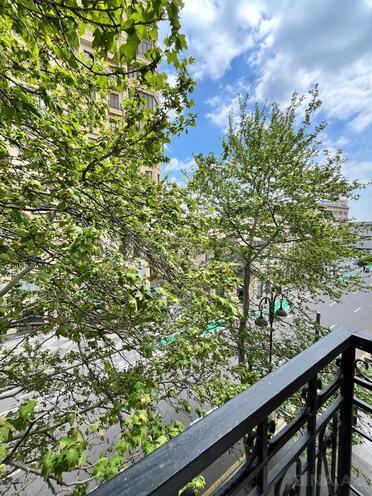 Сдаётся 2-комн. вторичка 60 м², м. Ичеришехер, photo 8 from 28
