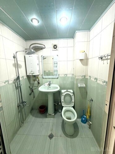 Satılır 2 otaqlı köhnə tikili 45 m², 28 May m., photo 8 from 9