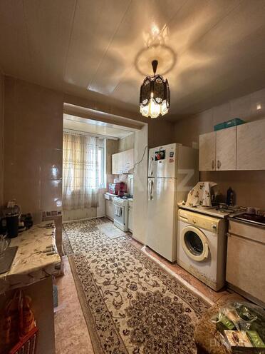 Продаётся 4-комн. вторичка 110 м², м. Низами, photo 13 from 28