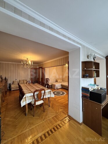Satılır 3 otaqlı köhnə tikili 70 m², Nizami m., photo 7 from 14