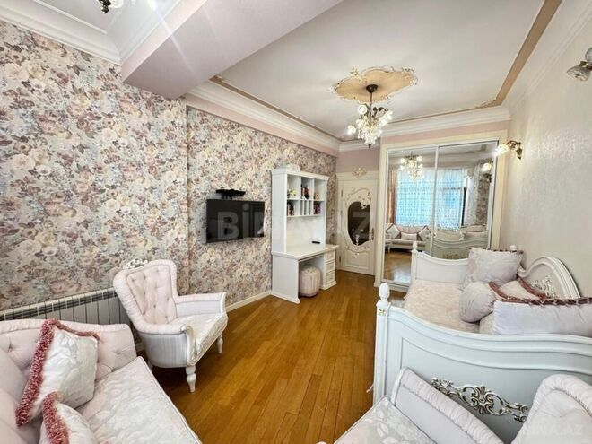 İcarəyə verilir 4 otaqlı yeni tikili 210 m², 28 May m., photo 15 from 30