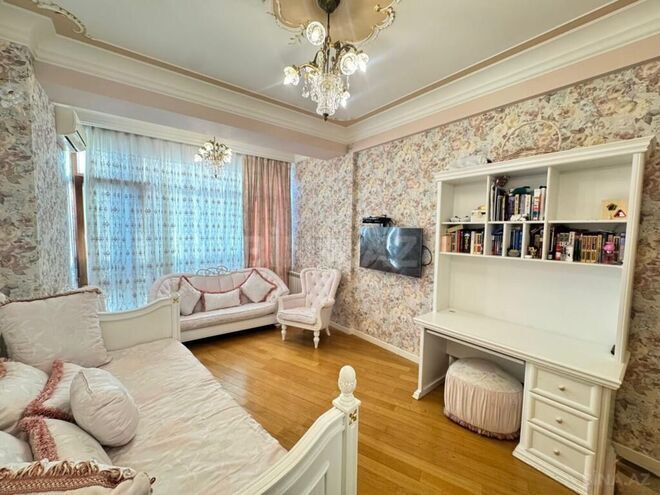 İcarəyə verilir 4 otaqlı yeni tikili 210 m², 28 May m., photo 21 from 30