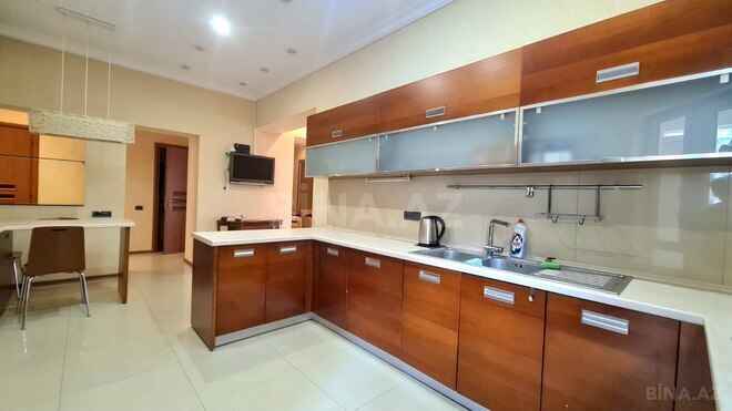 Сдаётся 3-комн. новостройка 185 м², м. 28 мая, photo 10 from 24