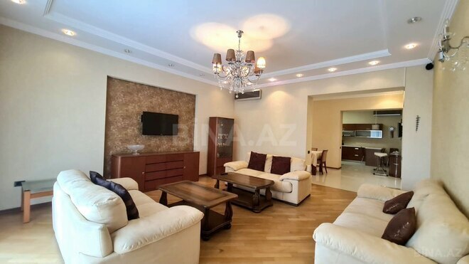 Сдаётся 3-комн. новостройка 185 м², м. 28 мая, photo 3 from 24