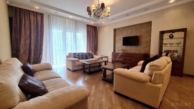 Сдаётся 3-комн. новостройка 185 м², м. 28 мая, photo 4 from 24